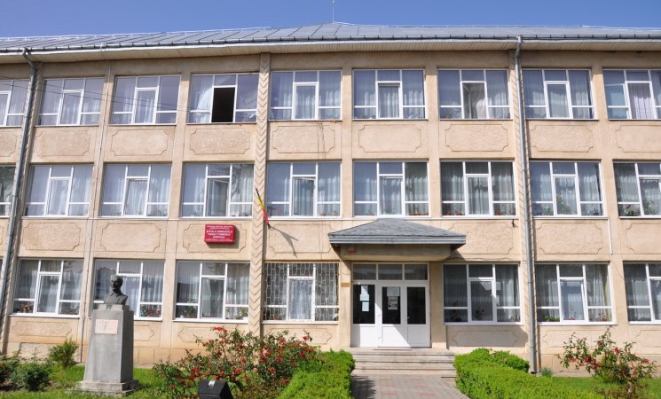 Proiect de 1,3 milioane de lei pentru reabilitarea și modernizarea Școlii Gimnaziale ”Vasile Tomegea”